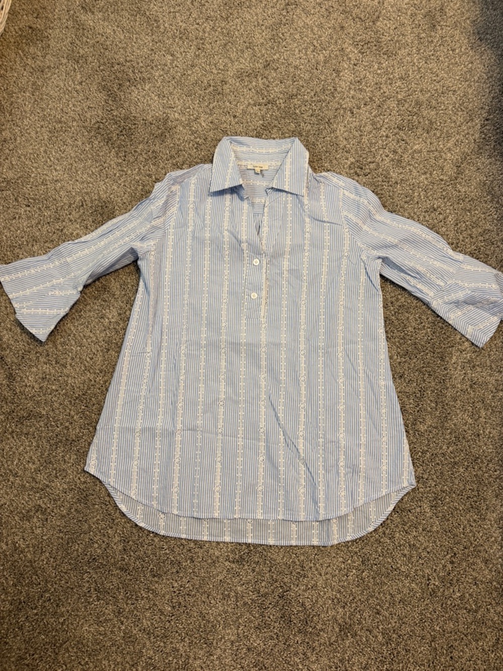 Tyler Boe Light  blue and white striped blouse (hi-lo) with eyelet details, Sm